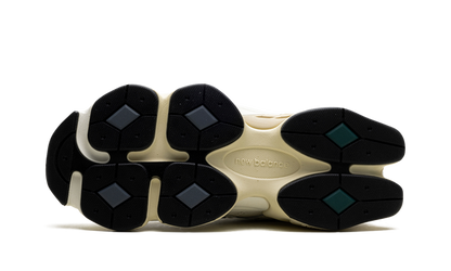 New Balance 9060 v1 NUOVO APERTO