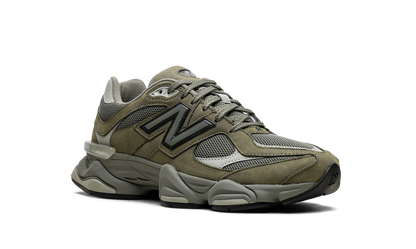 NB 9060 Olivina Scura