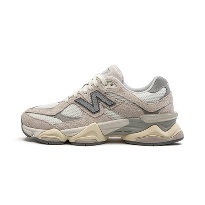 New Balance 9060 Impacco in Pelle Scamosciata Sale Marino