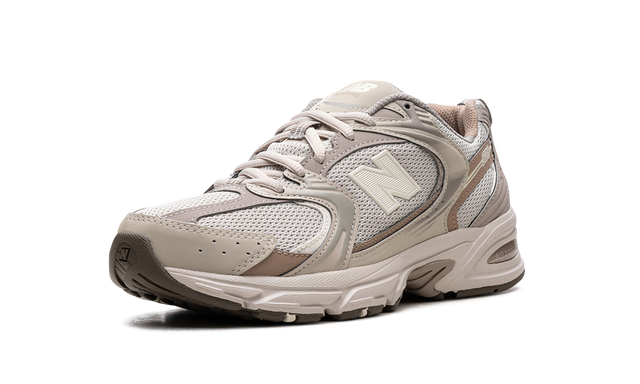 New Balance 530 Crema Beige