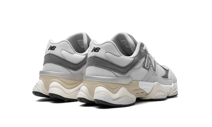 New Balance 9060 Nuvola di Pioggia Grigia