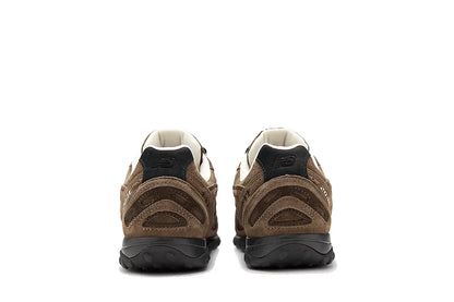 New Balance 204L Carne e Broccoli di Basketcase Marrone