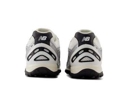 New Balance 204L Argento Metallizzato Nero