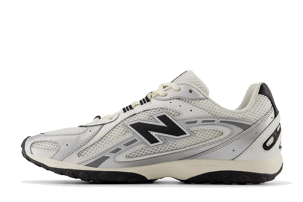 New Balance 204L Argento Metallizzato Nero