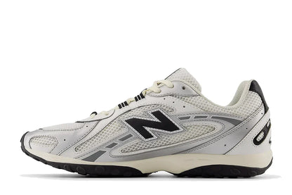 New Balance 204L Argento Metallizzato Nero