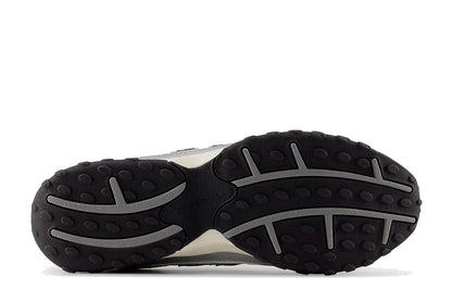 New Balance 204L Argento Metallizzato Nero