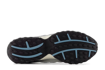 New Balance 204L Cielo metallico argento