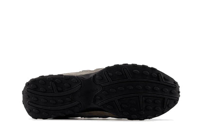 New Balance 204L Anno del Cavallo Verde di Bronzo